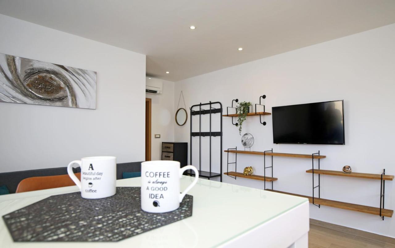 Apartment Tonka シベニク エクステリア 写真